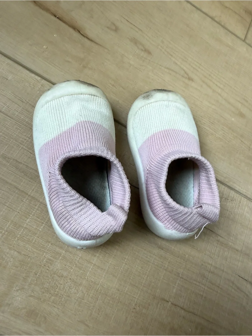 Toddler Slip-On Knit Sneakers in Pink and White